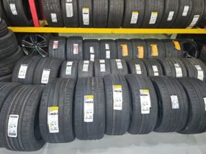 جميع احجام اطارات السيارت في منطقه الاطار جده